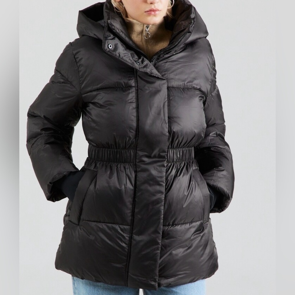 Gap womens black puffy water resistant primaloft p.u.r.e jacket size medium